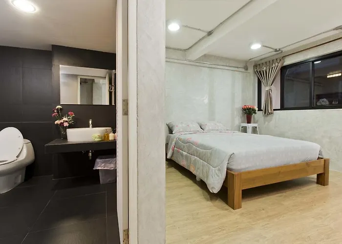 Aparthotel Thanabhumi